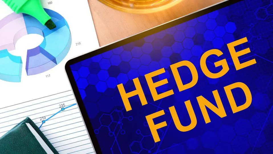 Imagen destacada del articulo: La Verdad Detrás de los Hedge Funds: ¿Son Realmente una Buena Inversión?